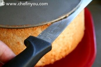 Angel Cake with Berry Coulis (Sauce) Recipe