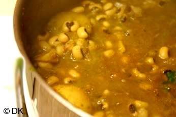 Black Eyed Peas and Potato Curry