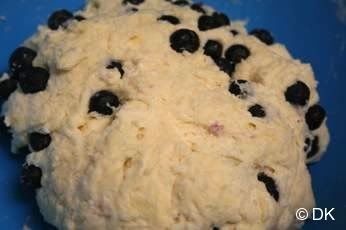 Blueberry Scones with sour Cream