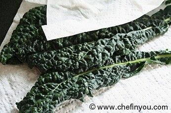 Oven Baked Raw Kale Chips Recipe | Kale Recipes