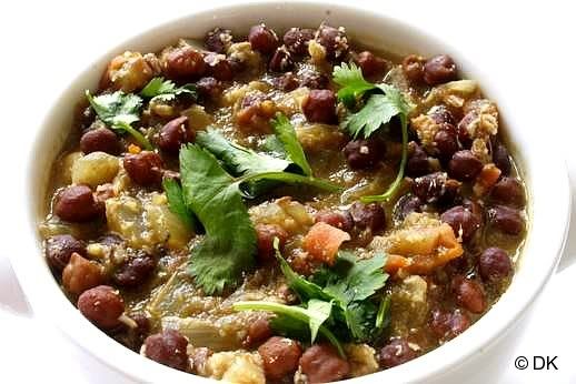 Kala Channa Masala ( Black Chickpeas Curry)