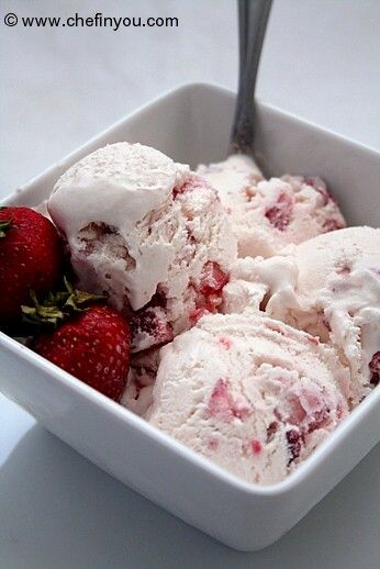 Easy ice cream with fresh strawberries Recipe