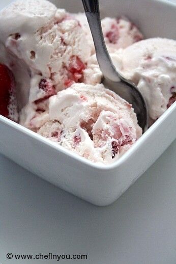 Easy ice cream with fresh strawberries Recipe