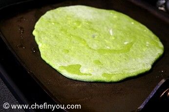 Indian Palak Paneer Paratha recipe (Spinach and Paneer Flatbread)