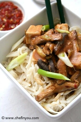 Vegetarian Dandan noodle with Tofu and Shiitake Mushrooms