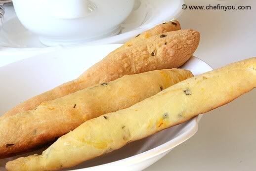 Basil-Saffron-breadsticks