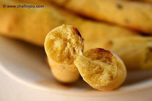 Basil-Saffron-breadsticks