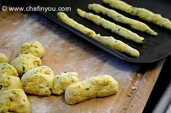 Saffron-Basil-Breadsticks