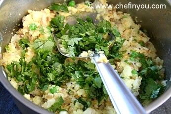 South Indian Aloo Bonda recipe (Potato/urulaikizhangu Fritters)