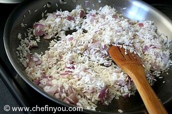 Arroz Verde (Mexican Green Rice Recipe)