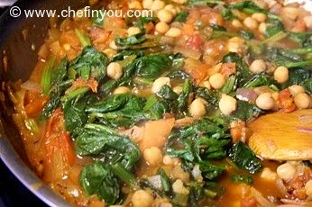 Channa Palak Recipe (Indian Chickpeas Curry with Spinach)