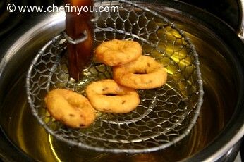 Chegodilu /Chekodilu (Kola vadai) recipe