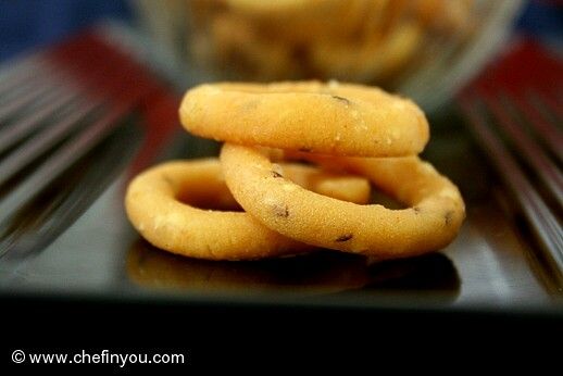 Chegodilu /Chekodilu (Kola vadai) recipe