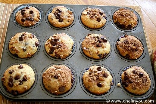 Chocolate chip and walnut muffins Recipe