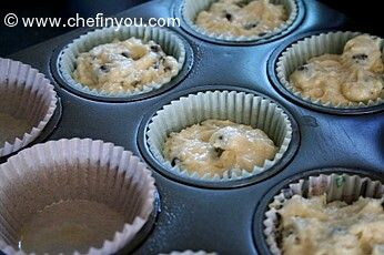 Chocolate chip and walnut muffins Recipe