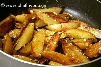 Patates sto Fourno (Greek Garlic Lemon Potatoes ) Recipe