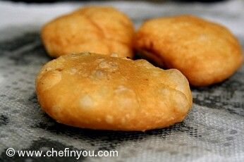 Khasta Kachori Recipe ( Moong Dal Kachouri, Peas and Pyaz Kachoudi)