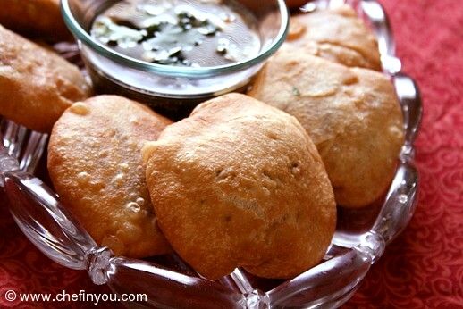 Khasta Kachori Recipe ( Moong Dal Kachouri, Peas and Pyaz Kachoudi)