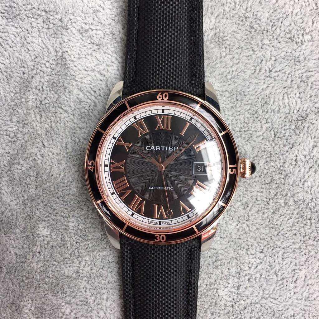 Ronde%20Croisiere%20black%20gold%20strap%201_zpsivkklzrl.jpg